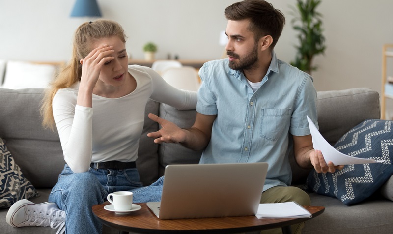 Wie Viel Geld Braucht Man Zum Leben Im Jahr