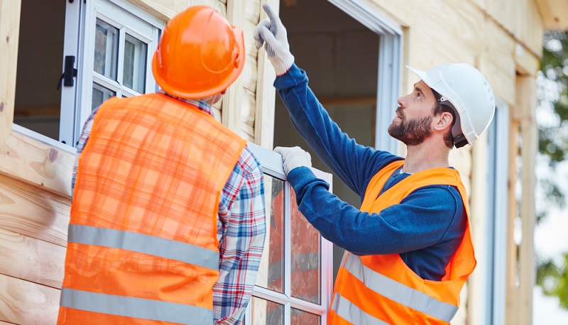 Für die KfW-Förderung Fenster ist ein bestimmter U-Wert zu erreichen, um eine Genehmigung zu erzielen. ( Foto: Shutterstock- Robert Kneschke )