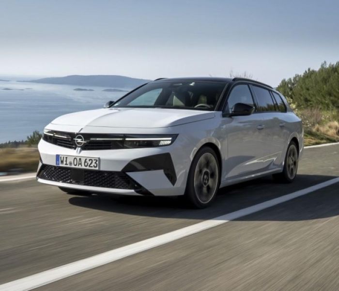 Opel Astra Sports Tourer Hybrid (Foto: Opel Automobile GmbH)